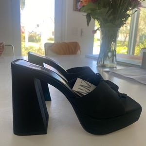 Black Zara platform heels